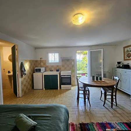 Joli Studio Avec Vue Sur Le Lac Appartement